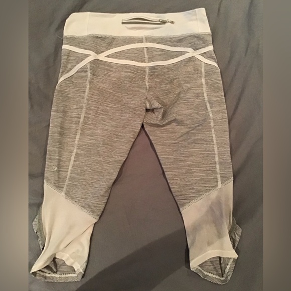 Sz 6 - 4 x Lululemon Leggings - Picture 3 of 12